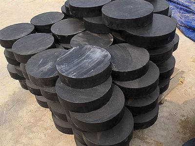 通道县板式橡胶支座由若干层橡胶片与薄钢板经加压硫化